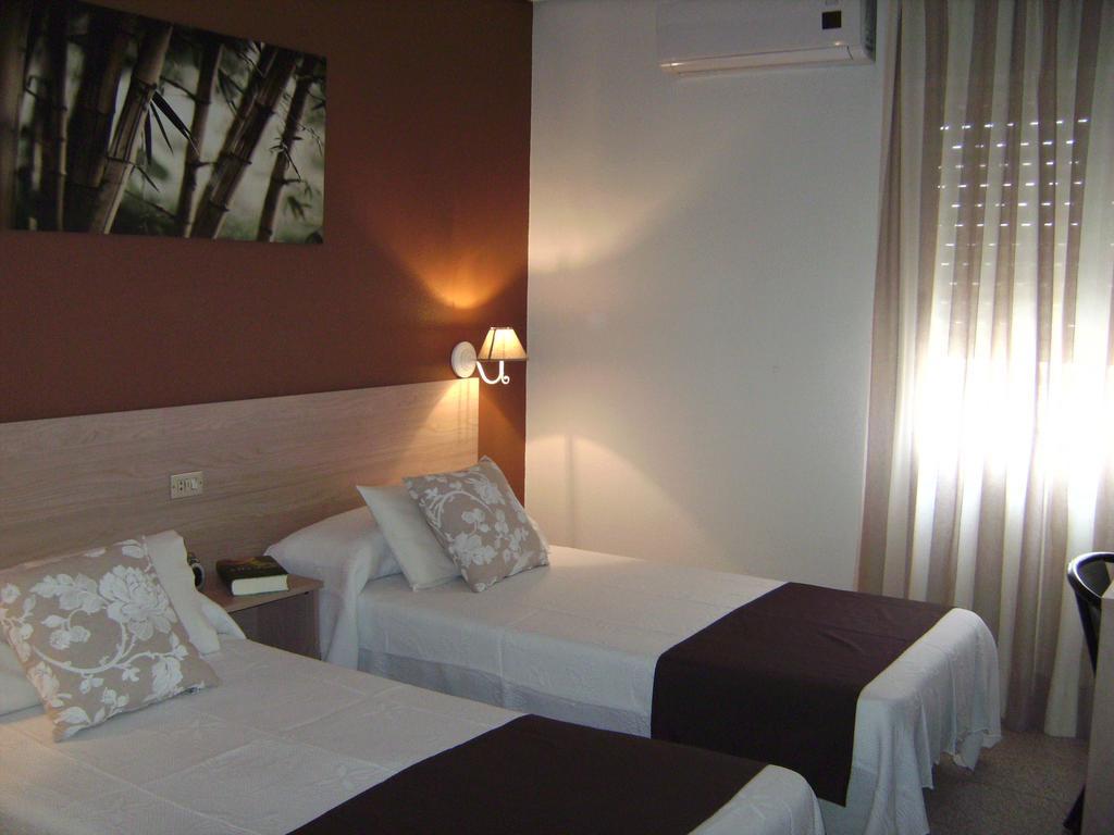 Pension Miami Альмасора Номер фото